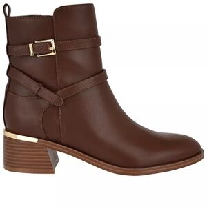 Elegant Brown Ankle Boots with Gold Detail